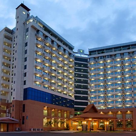 Hotel Rangoon Eksteriør billede