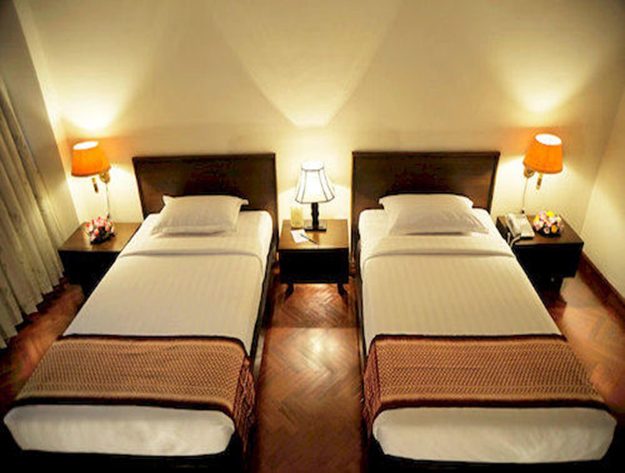 Hotel Rangoon Eksteriør billede