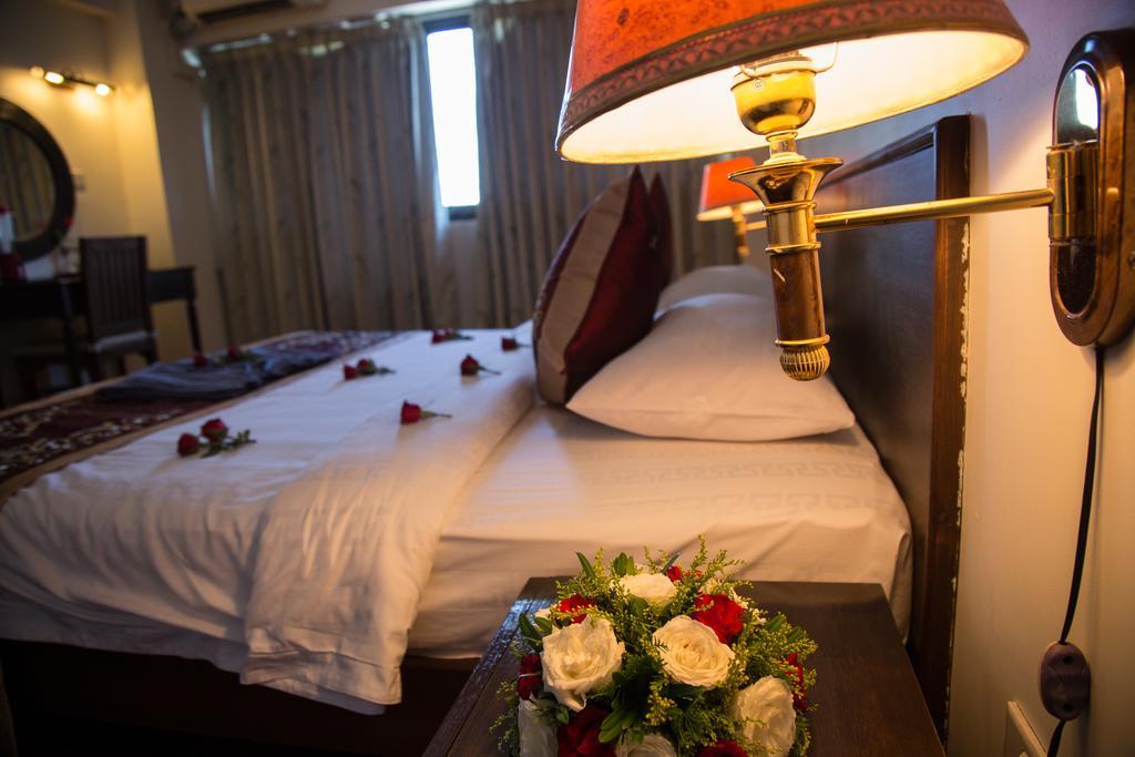 Hotel Rangoon Eksteriør billede