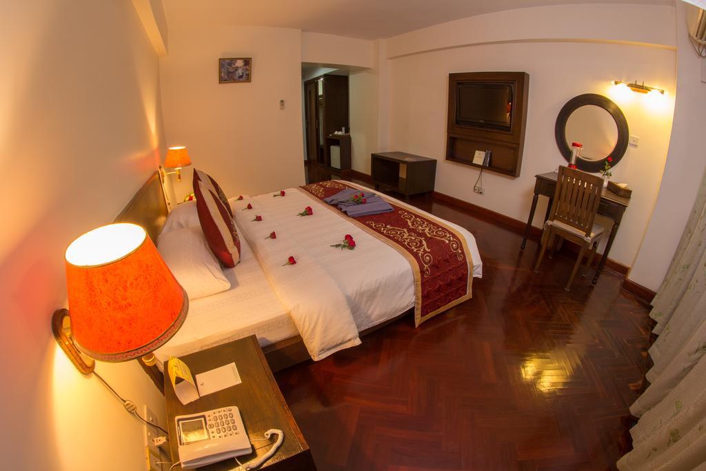 Hotel Rangoon Eksteriør billede