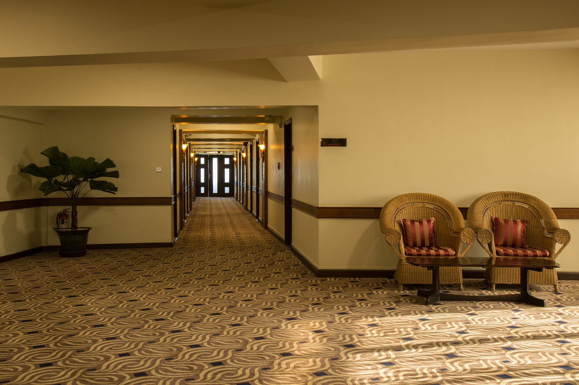 Hotel Rangoon Eksteriør billede