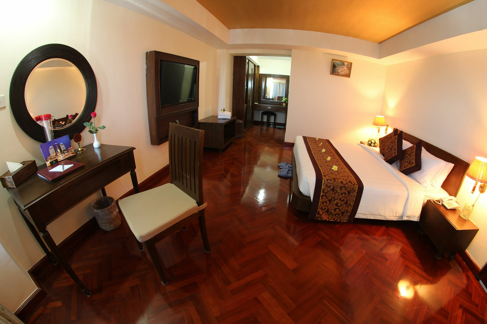 Hotel Rangoon Eksteriør billede