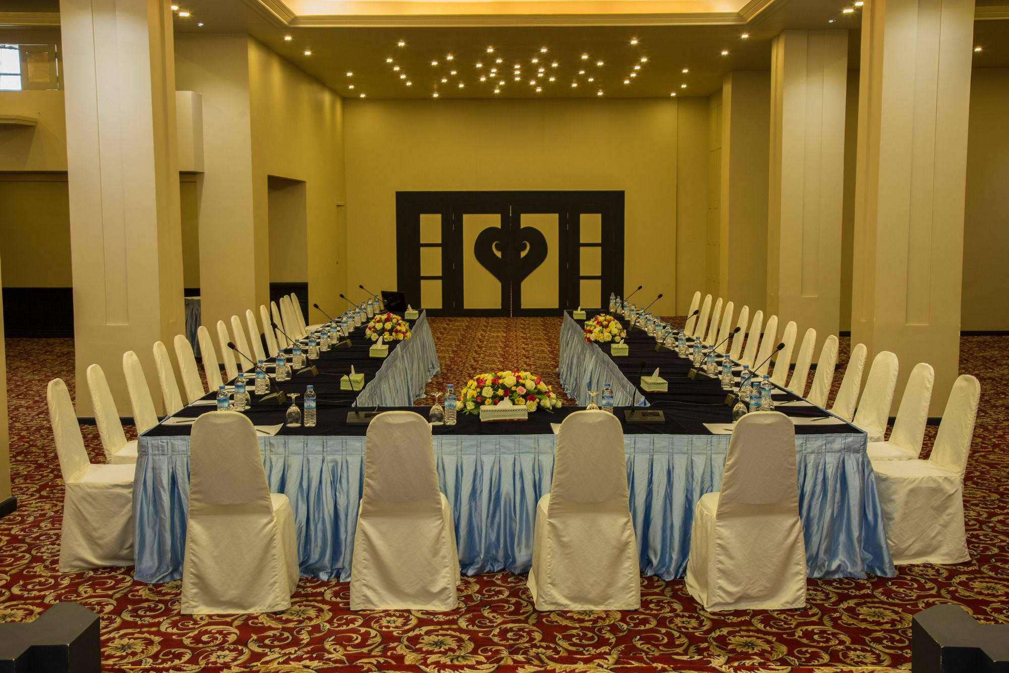 Hotel Rangoon Eksteriør billede